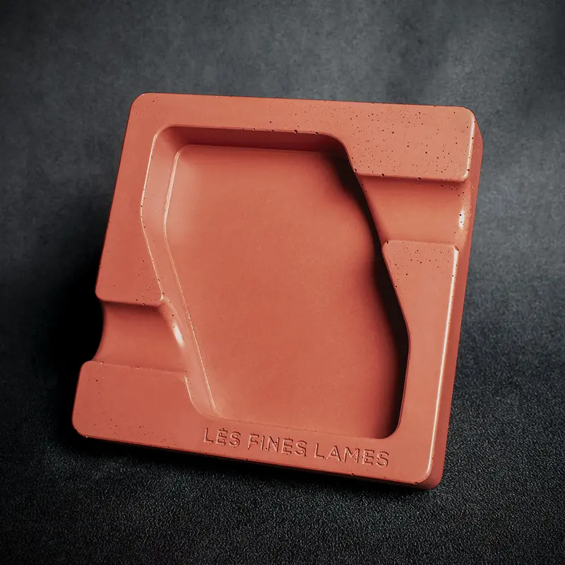 Les Fines Lames - Dyad Double Cigar Ashtray - Red 1