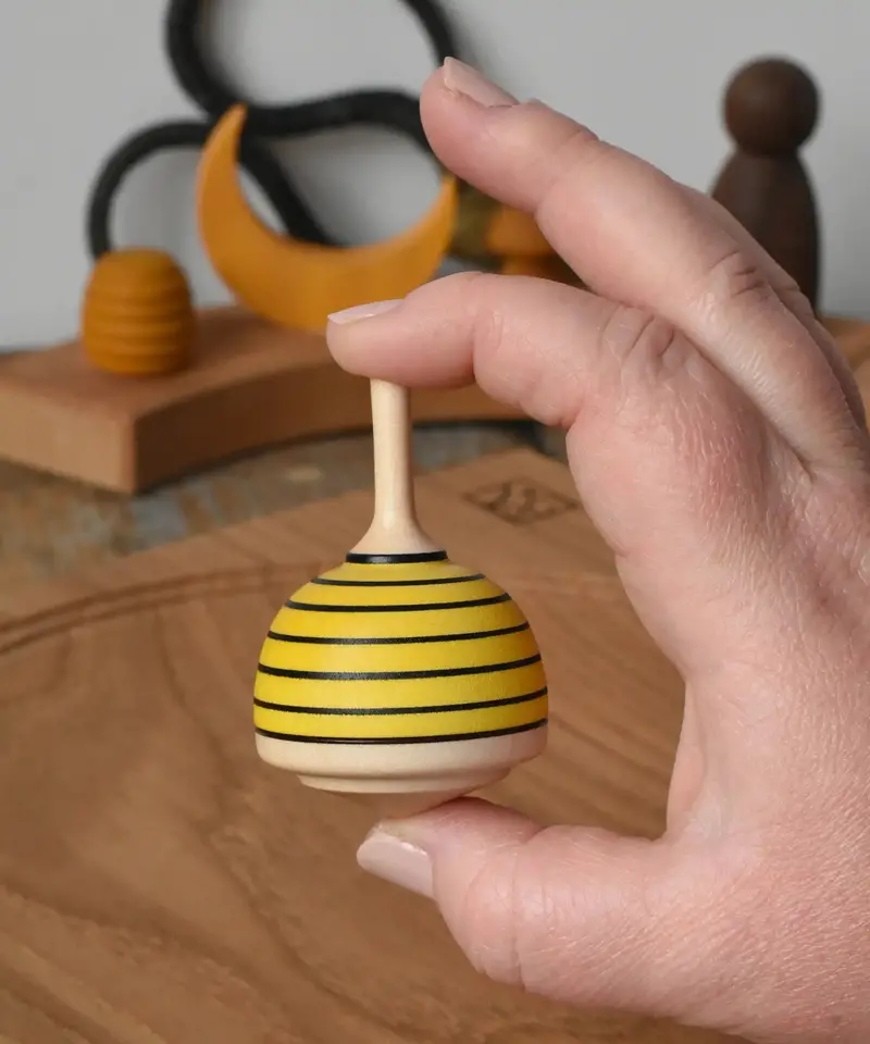 Mader Bee Spinning Top 2