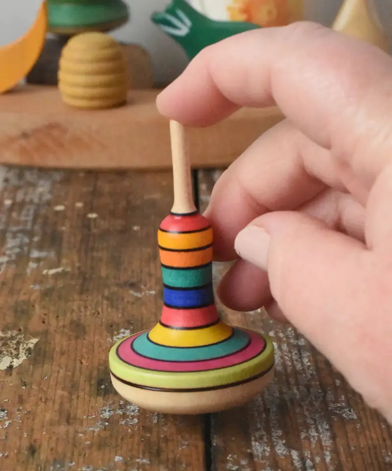 Mader Monalotte Spinning Top 2