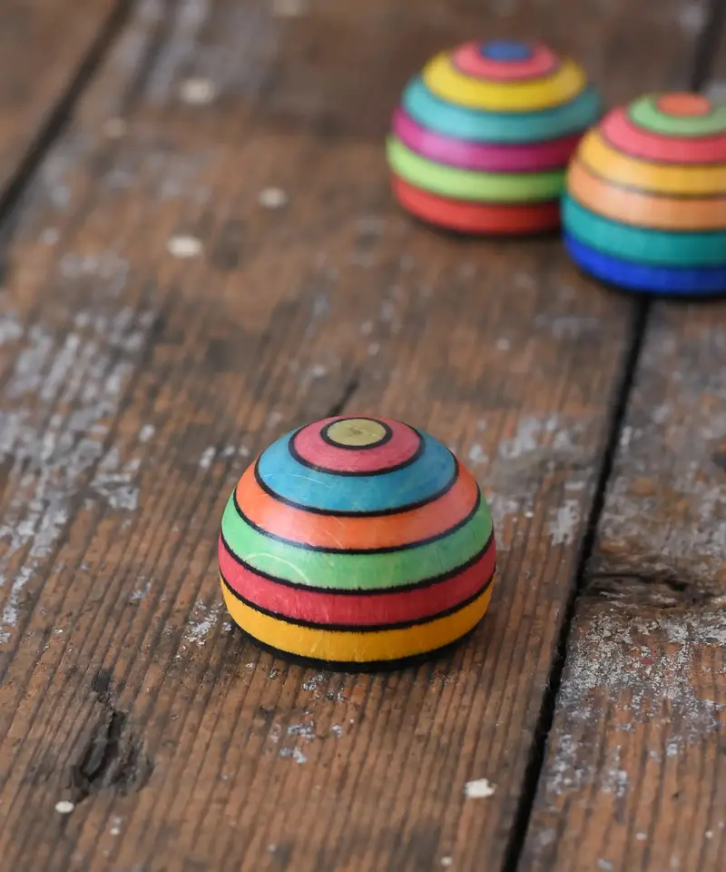 Mader Striped Magnet 1