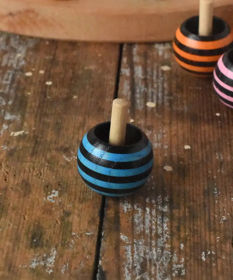 Mader Tango Turn-Over Spinning Top 1