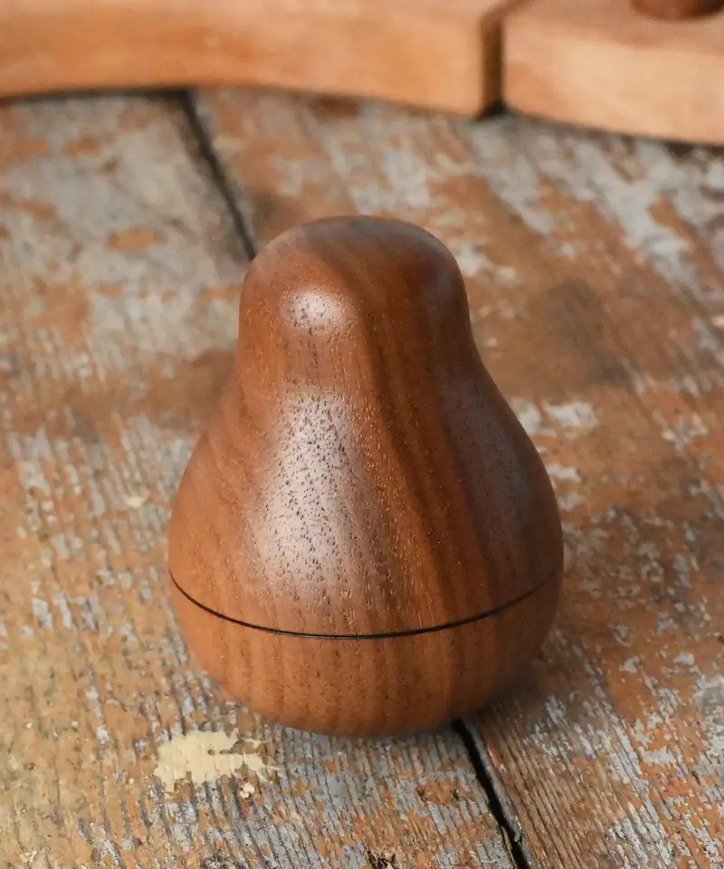 Mader Walnut Roly-Poly Pear 1