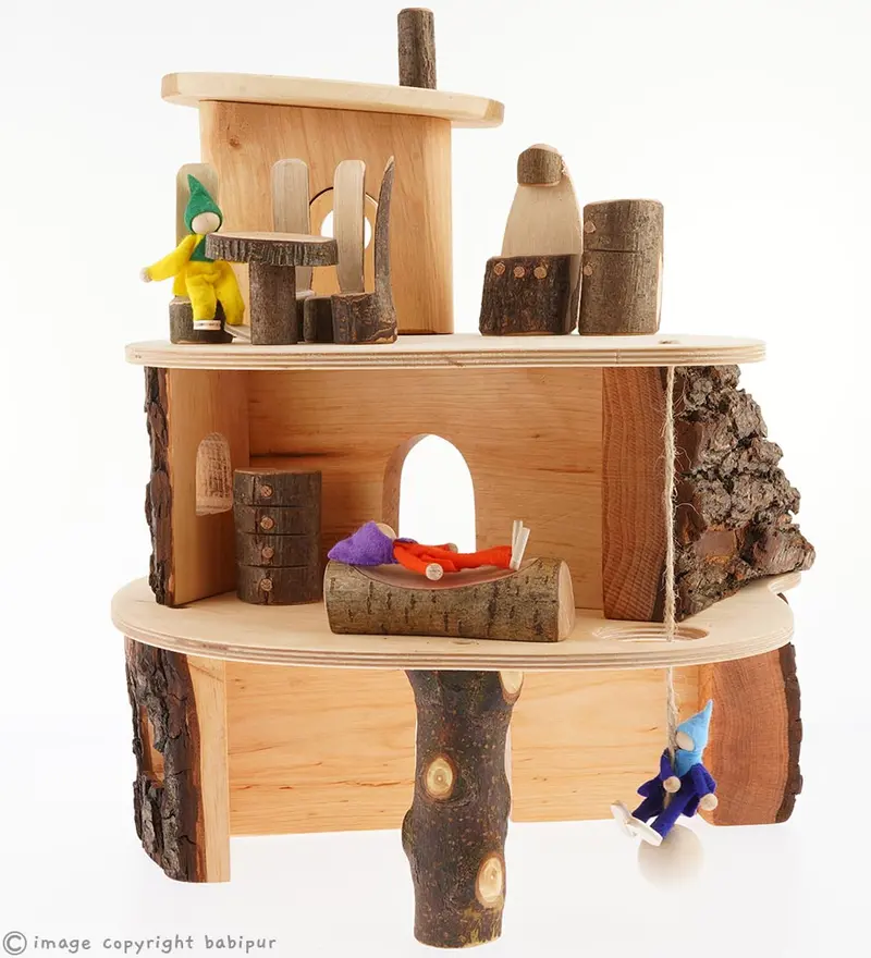 Magic Wood Small Tree House 2