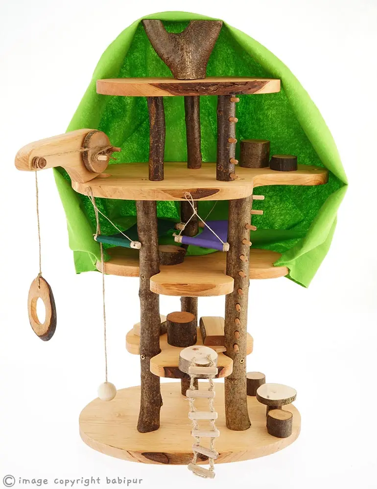 Magic Wood Tree House In Parts – 3 Columns With Cloth 1