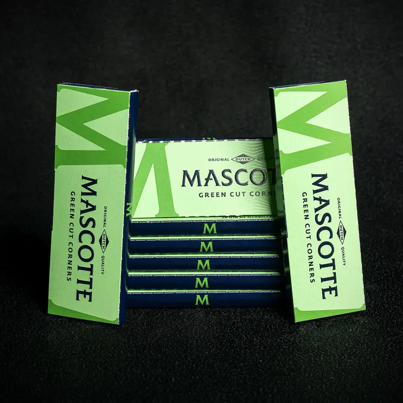 Mascotte Green Premium Rolling Papers - Bundle Of 8 1