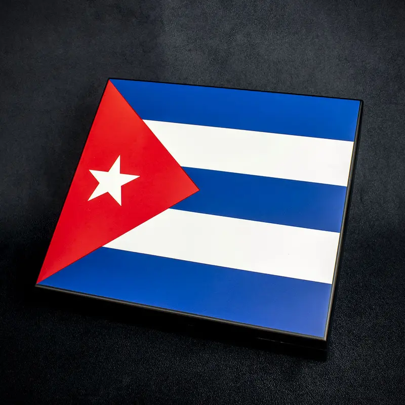 Matte Cuban Flag Humidor - 20 Cigars 1