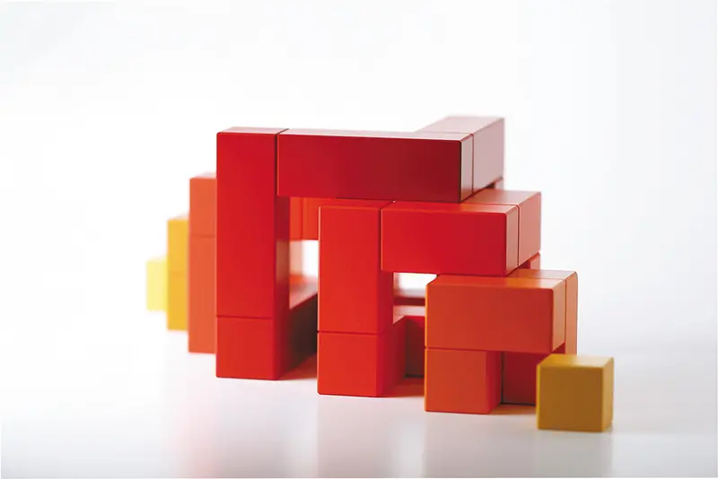 Naef Cubicus - Red 2