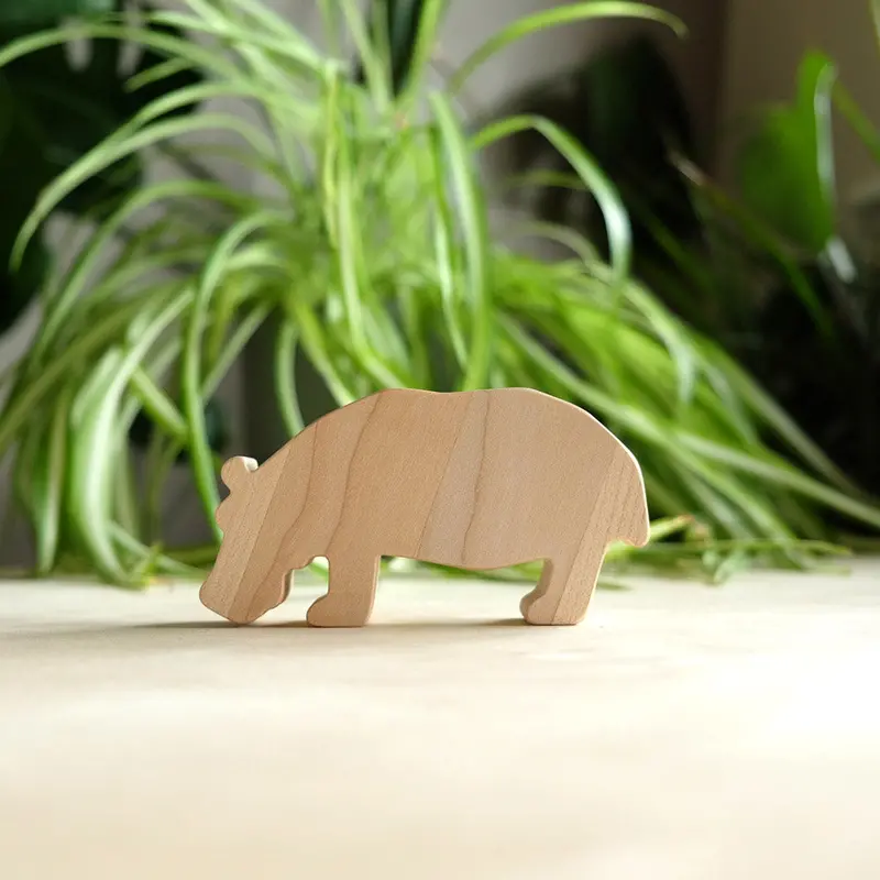 O_Wow Handmade Maple Hippo 1