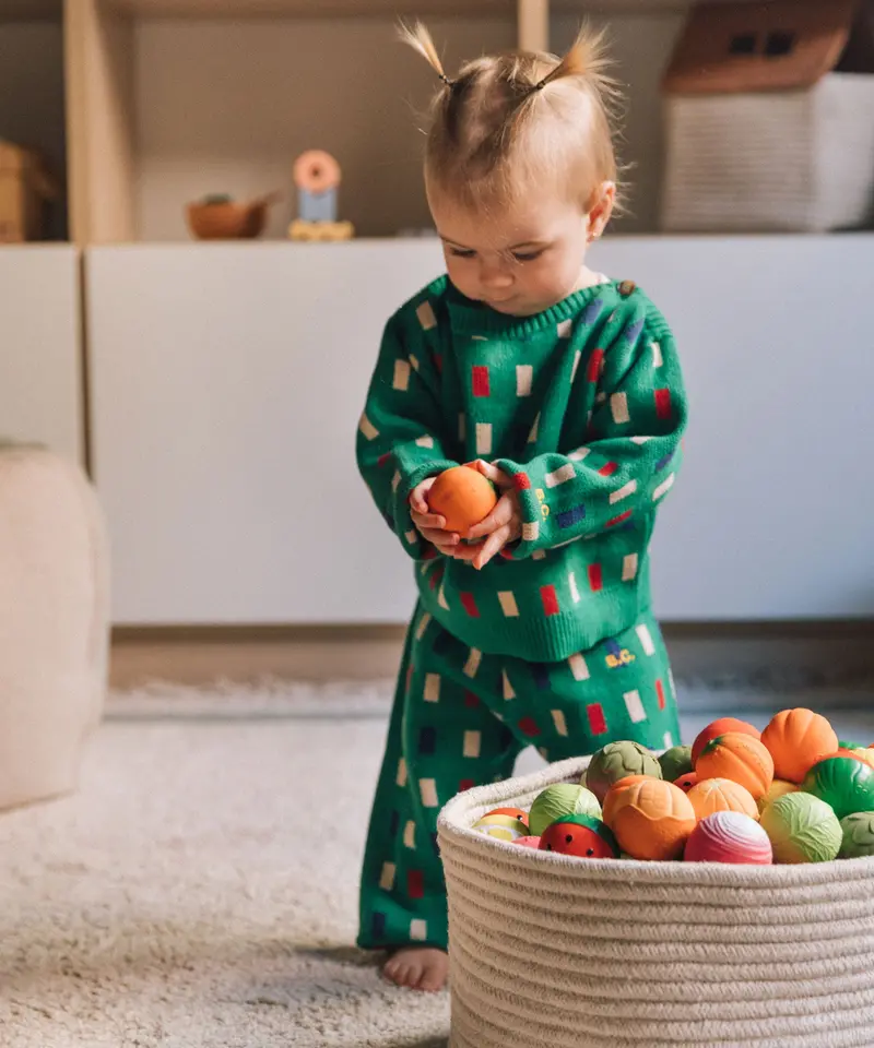 Oli & Carol Baby Sensory Balls - Fruit Salad 2