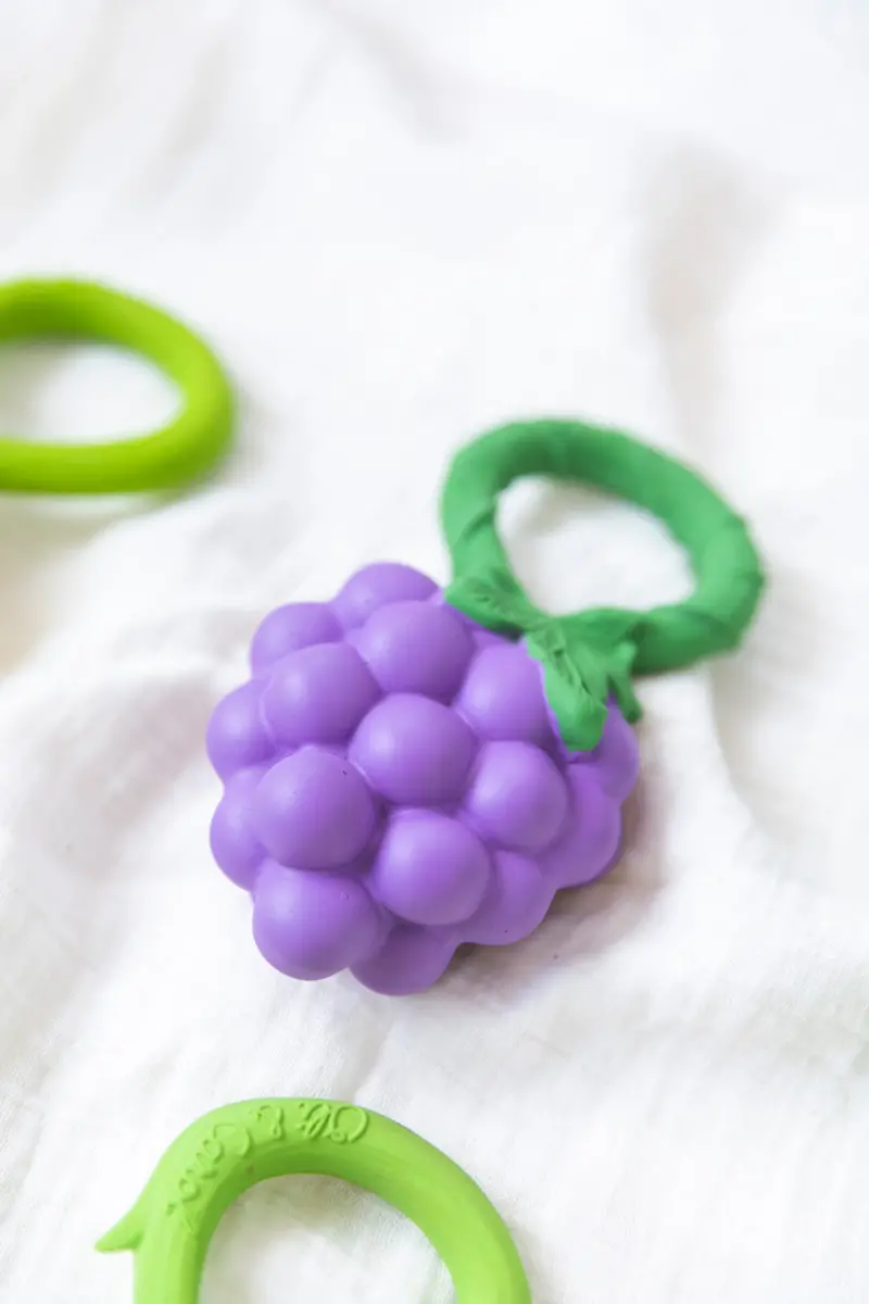 Oli & Carol Grape Rattle Teether 2
