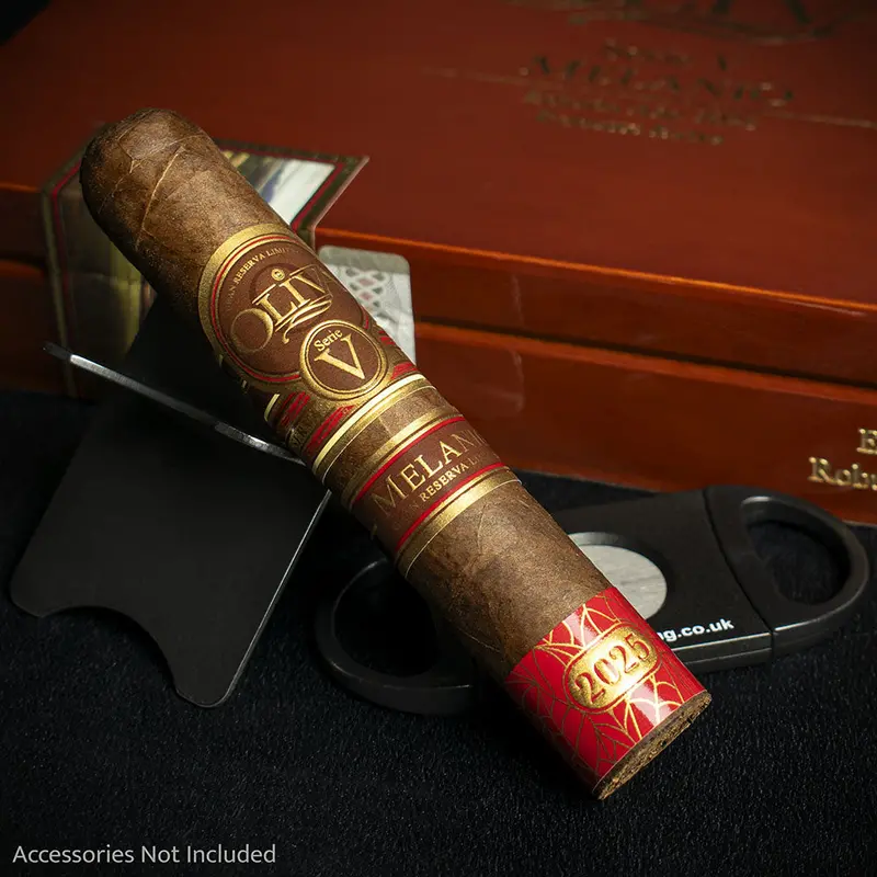 Oliva Serie V Melanio Robusto Extra Le 2025 Cigars - Box Of 10 2