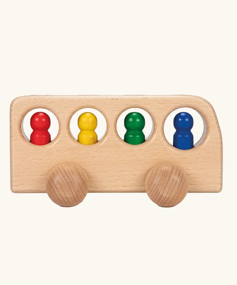 Ostheimer Natural Bus With 4 People 1
