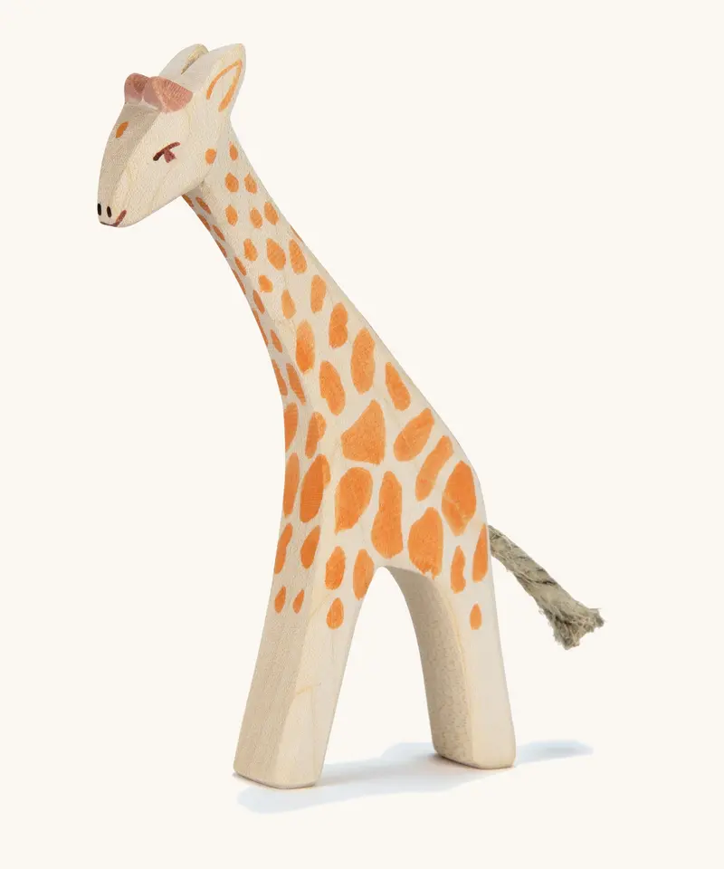Ostheimer Small Giraffe, Head Low 1