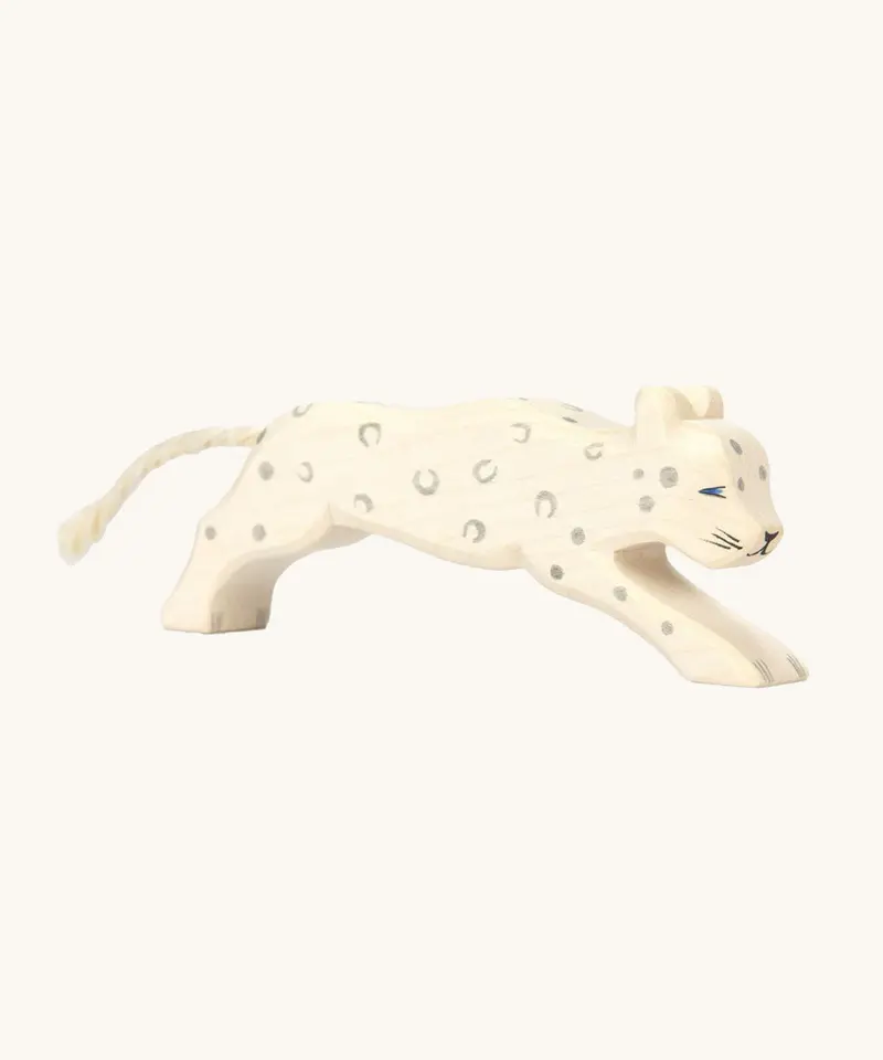 Ostheimer Wooden Snow Leopard 1