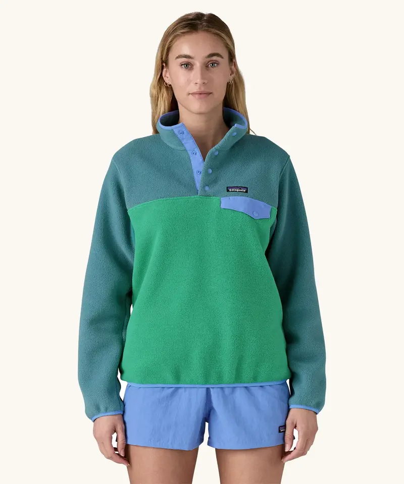 Patagonia Women's Lightweight Synchilla Snap-T Fleece - Heartleaf Green 2