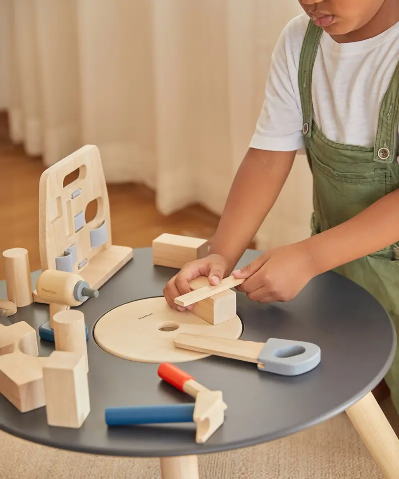 Plan Toys Handy Carpenter Set 2