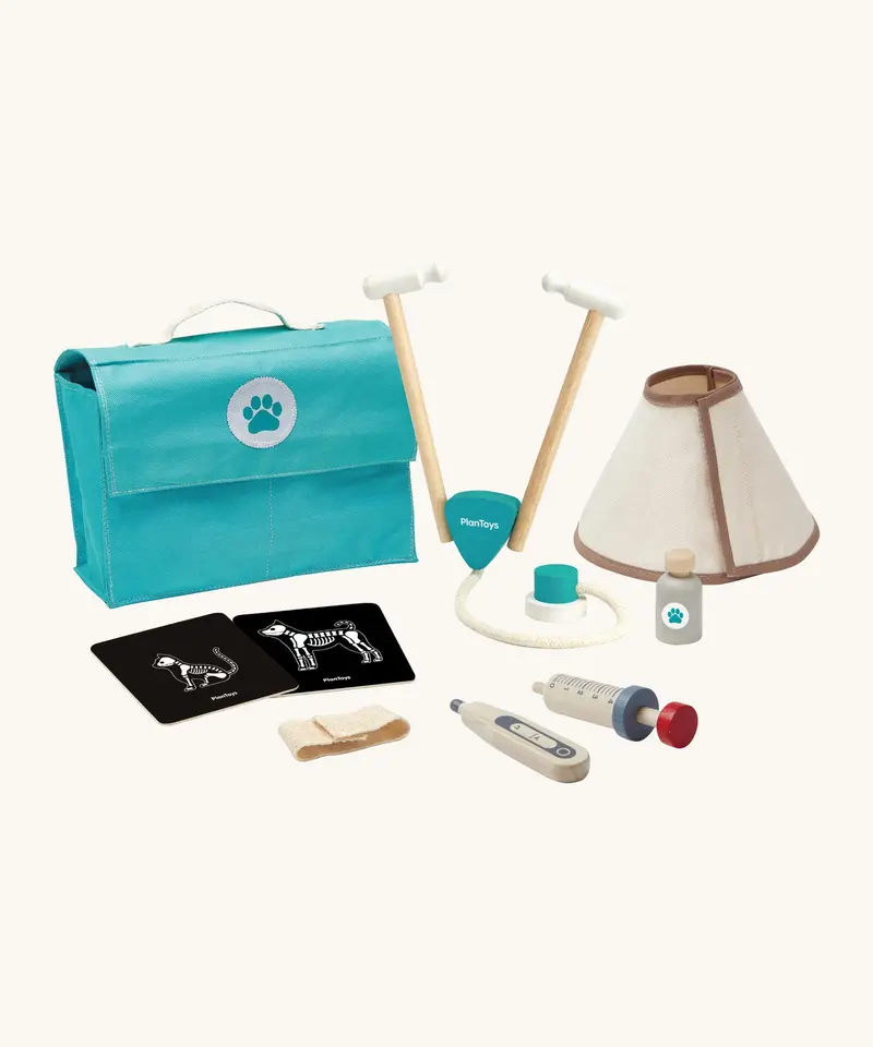 Plan Toys Play Vet Set 1