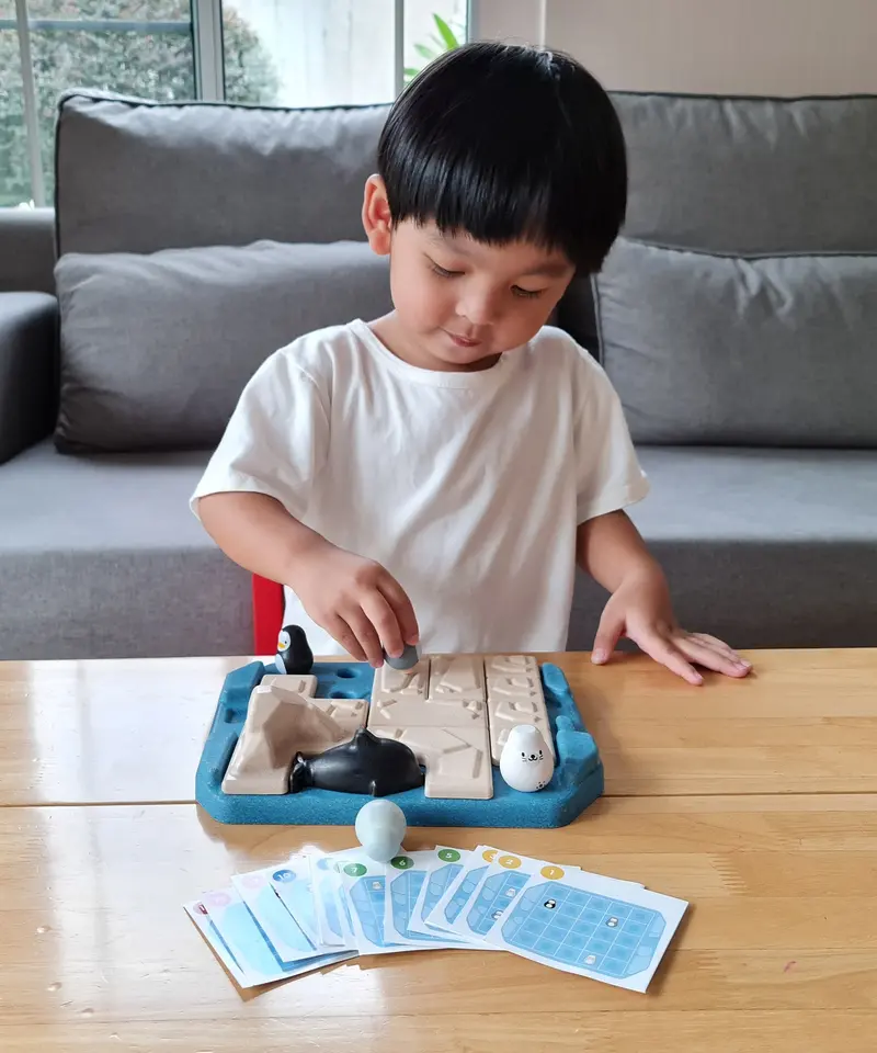 Plantoys Finding Penguin Game 2