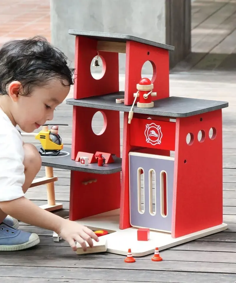 Plantoys Fire Station 2
