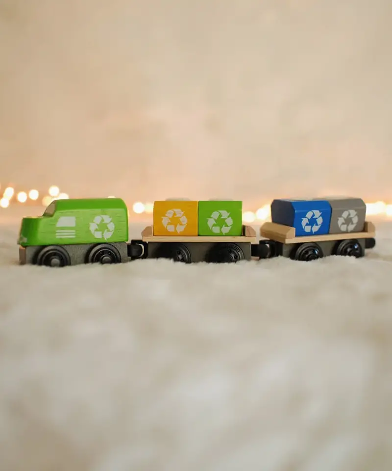 Plantoys Recycling Train 2