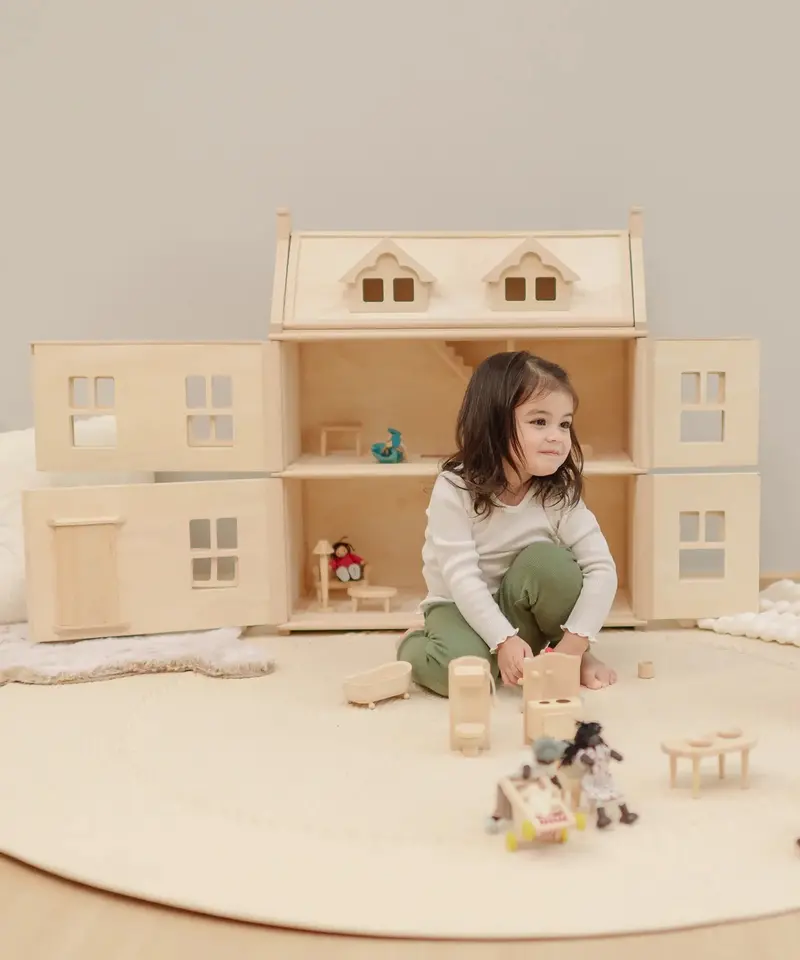 Plantoys Victorian Dolls House 2