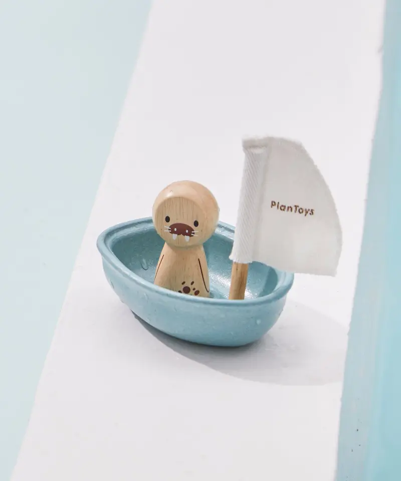Plantoys Walrus Sailing Boat 2
