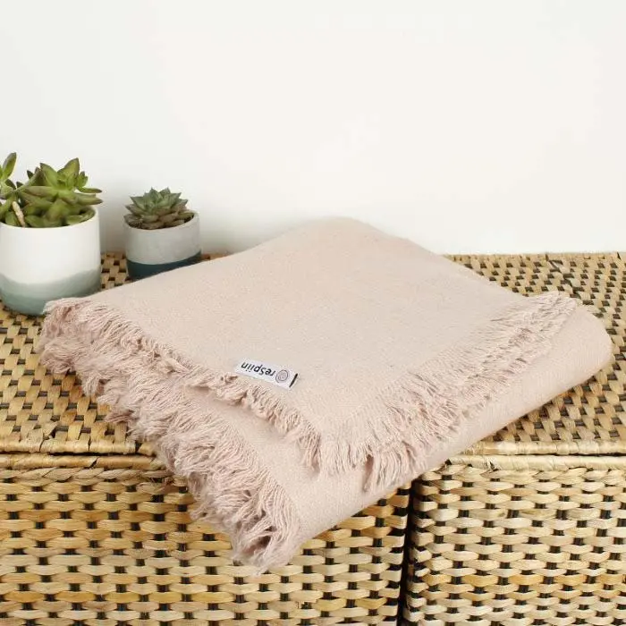 Respiin Dusty Pink Plain Wool Throw With Fringe 2