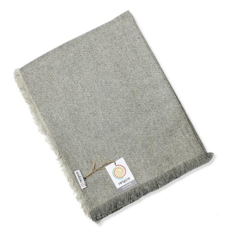 Respiin Recycled Wool Throw - Dove Grey 1