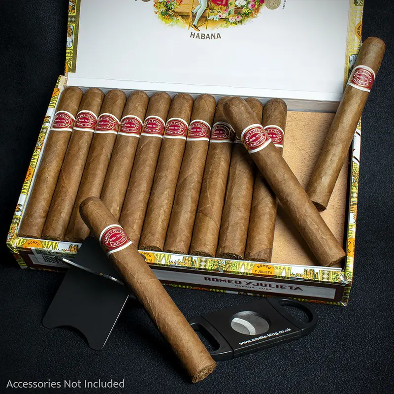 Romeo Y Julieta Petit Coronas - Box Of 25 Cuban Cigars 1