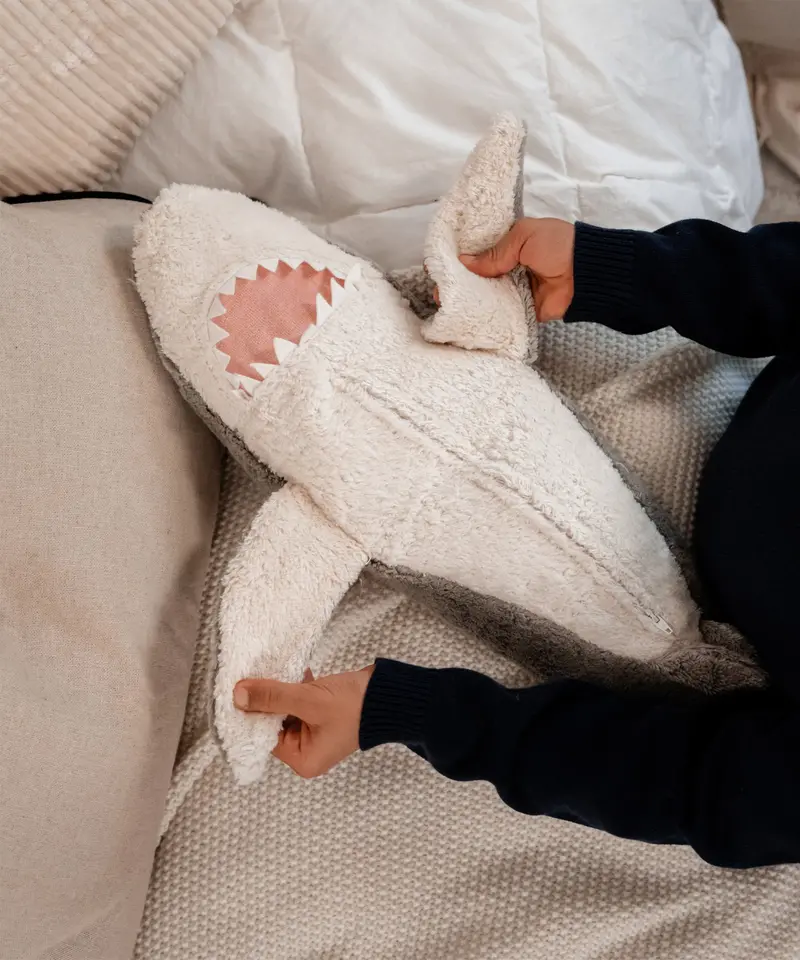 Senger Large Cuddly Shark 2