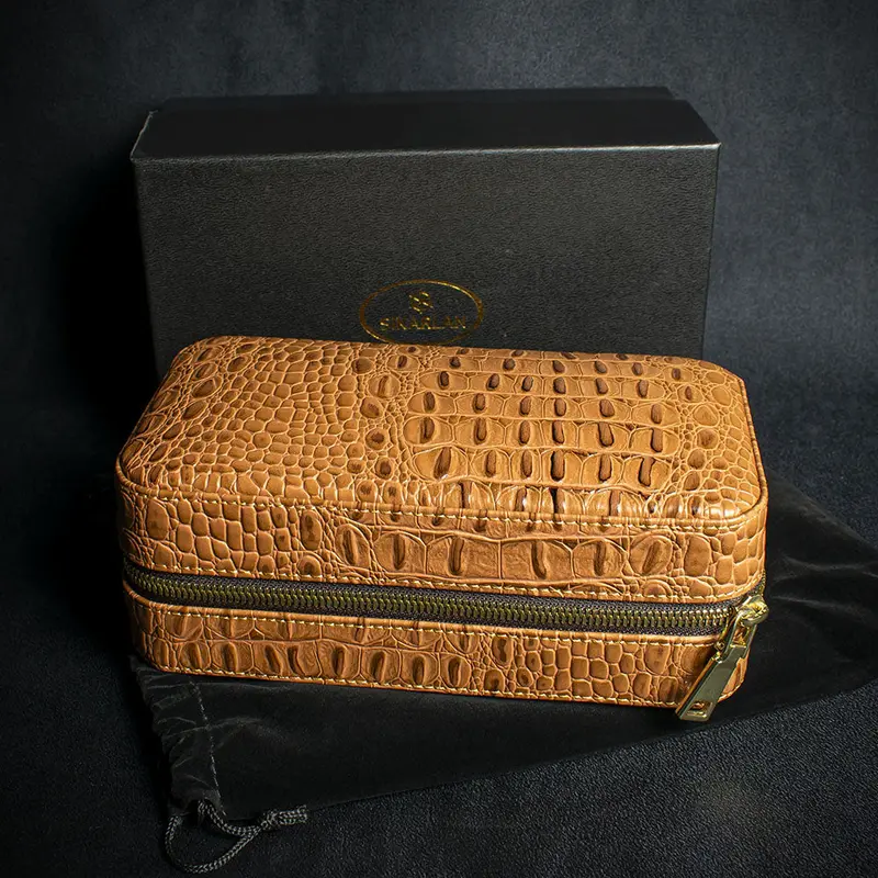Sikarlan Leather Travel Cigar Case  - 6 Cigars 1