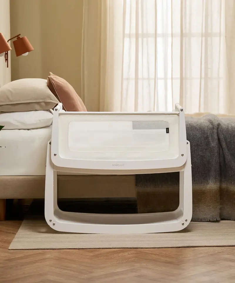 Snuzpod5 Bedside Crib 1