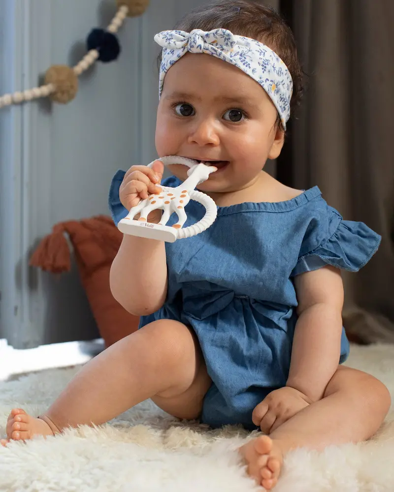 Sophie The Giraffe - So Pure Soft Teething Ring 2