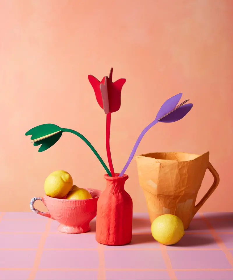 Studio Roof Cardboard Bouquet - Tulip Love 2