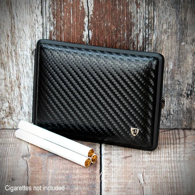 Superking Cigarette Case Black Carbon Weave (612 962) 1