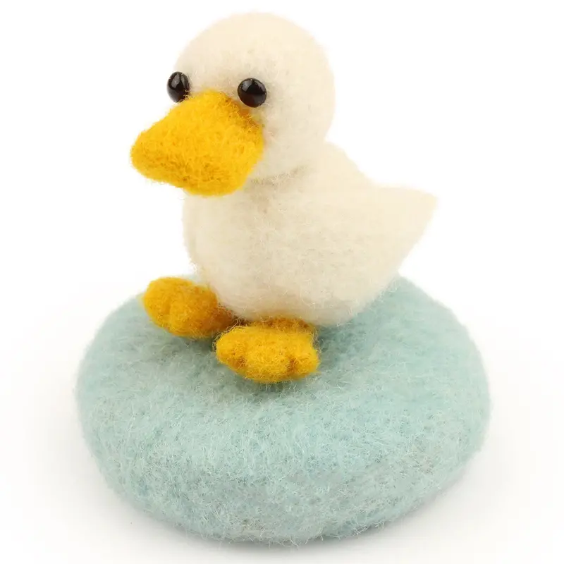 The Makerss - Amiguwoolli Duck Mini Needle Felt Kit 1