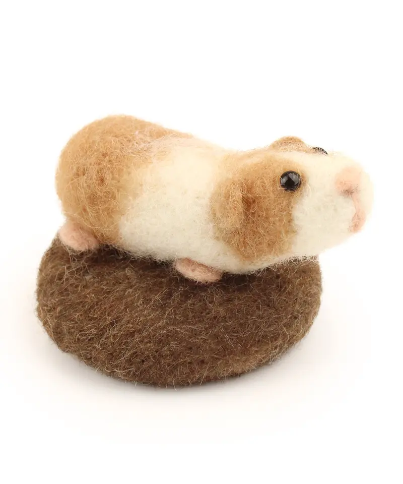The Makerss - Amiguwoolli Guinea Pig Mini Needle Felt Kit 1