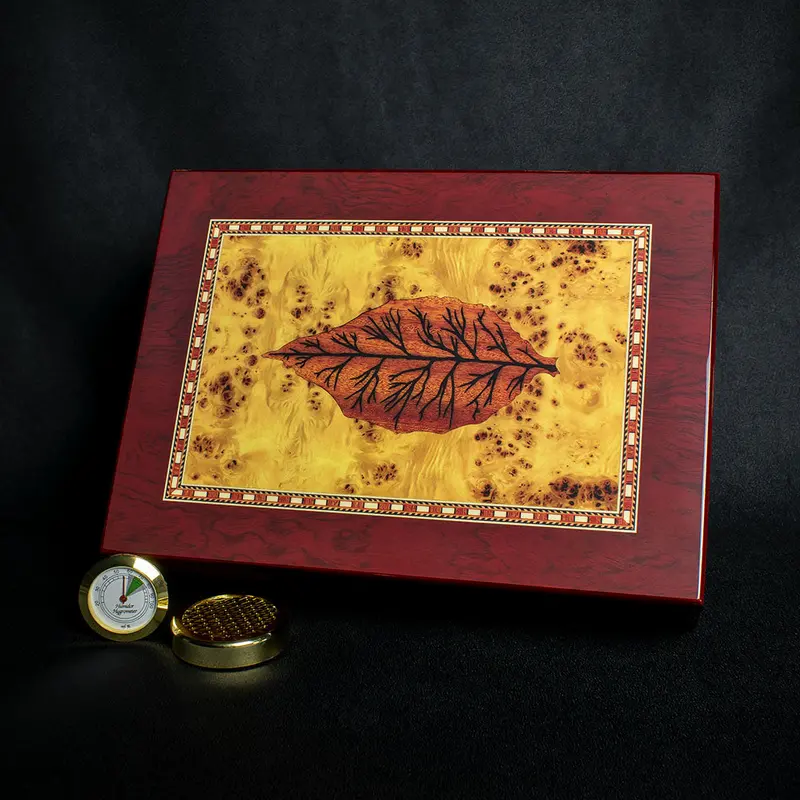 Tobacco Leaf Design Humidor - 25 Cigar Capacity 1