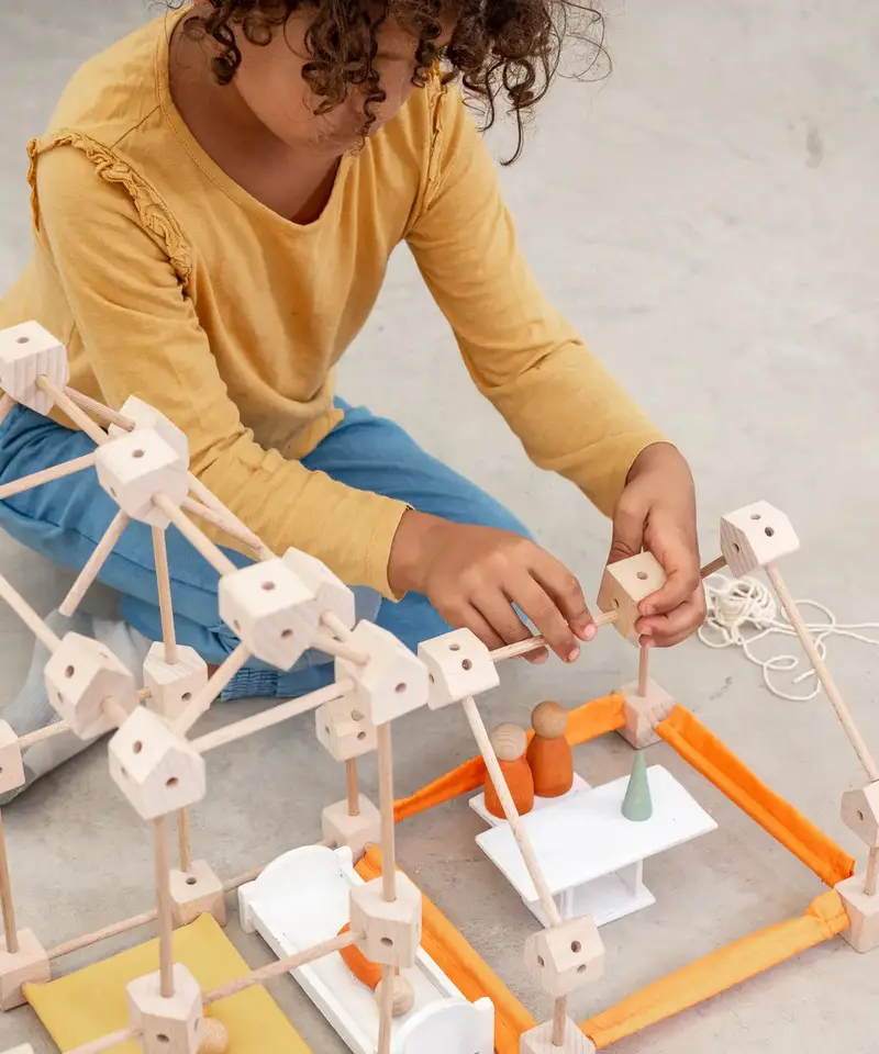 Trigonos Mini Construction Set - Large 1