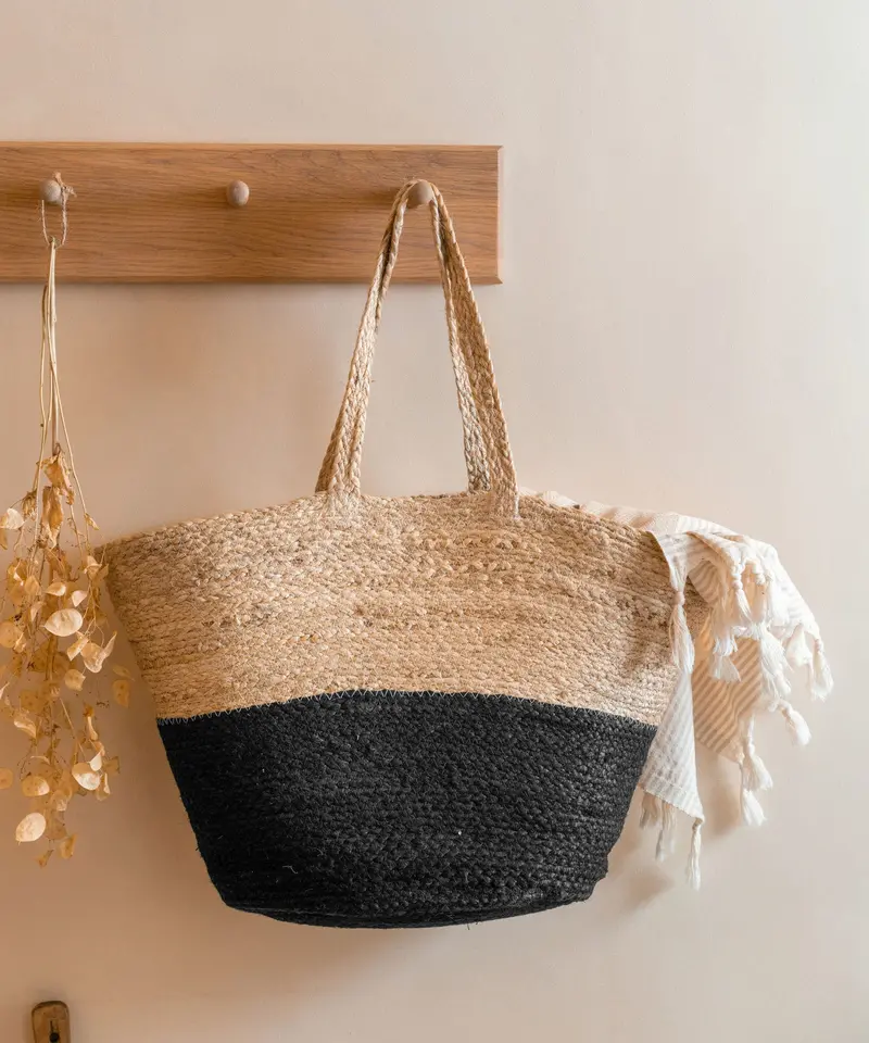 Turtle Bags Block Colour Jute Basket 1