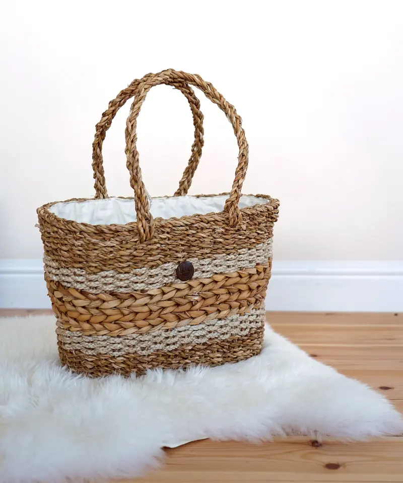 Turtle Bags Seagrass Basket 2
