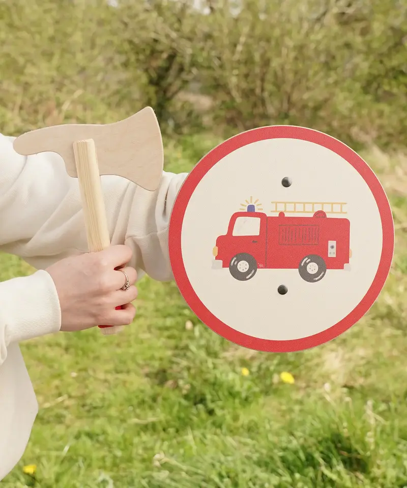 Vah Sam Mini Shield & Axe Set - Firefighter 1
