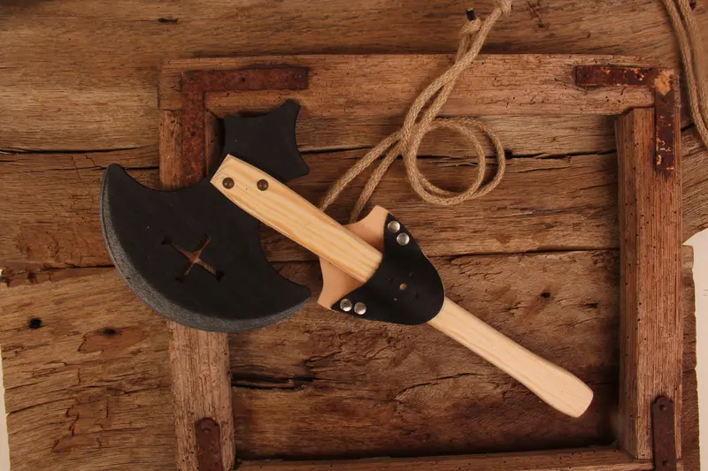 Vah Wooden Splendor Axe 2