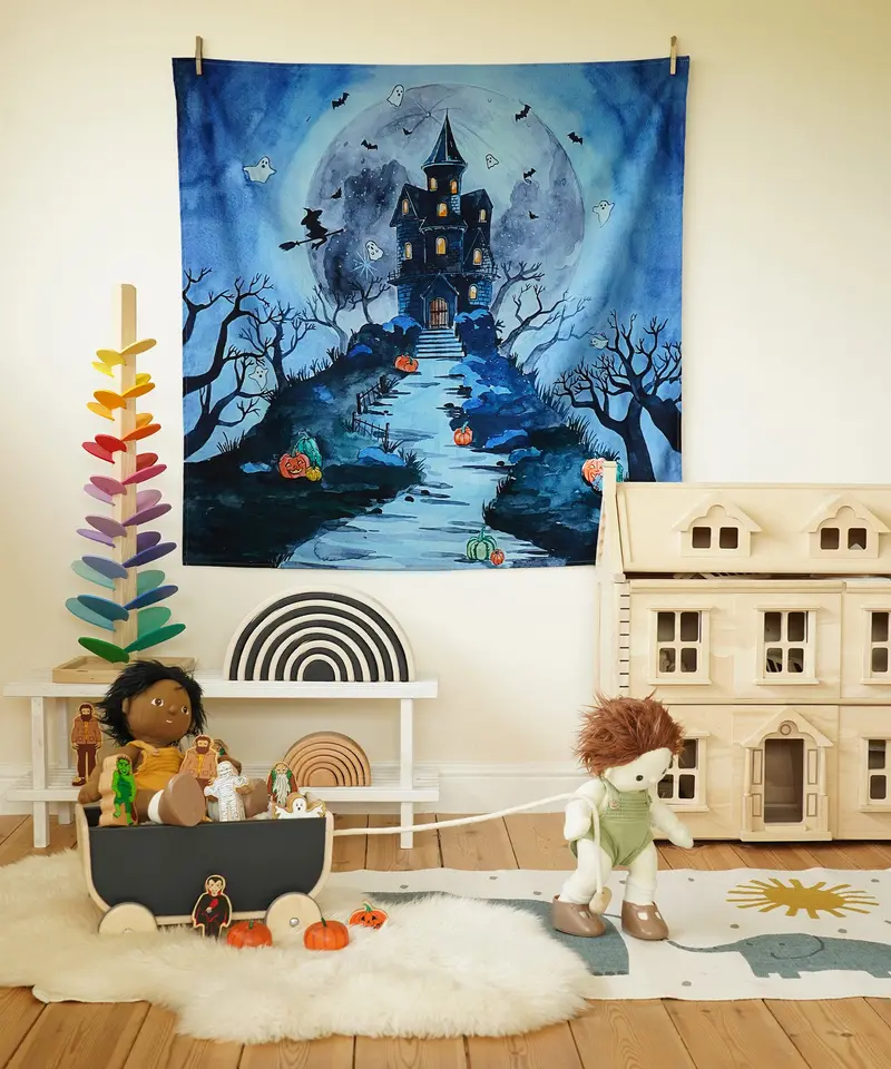 Wonderie Play Cloth - Spooky Manor 2