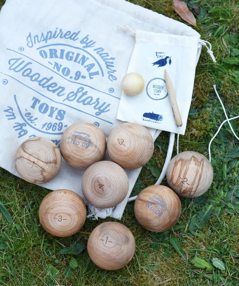 Wooden Story Boules Game 1