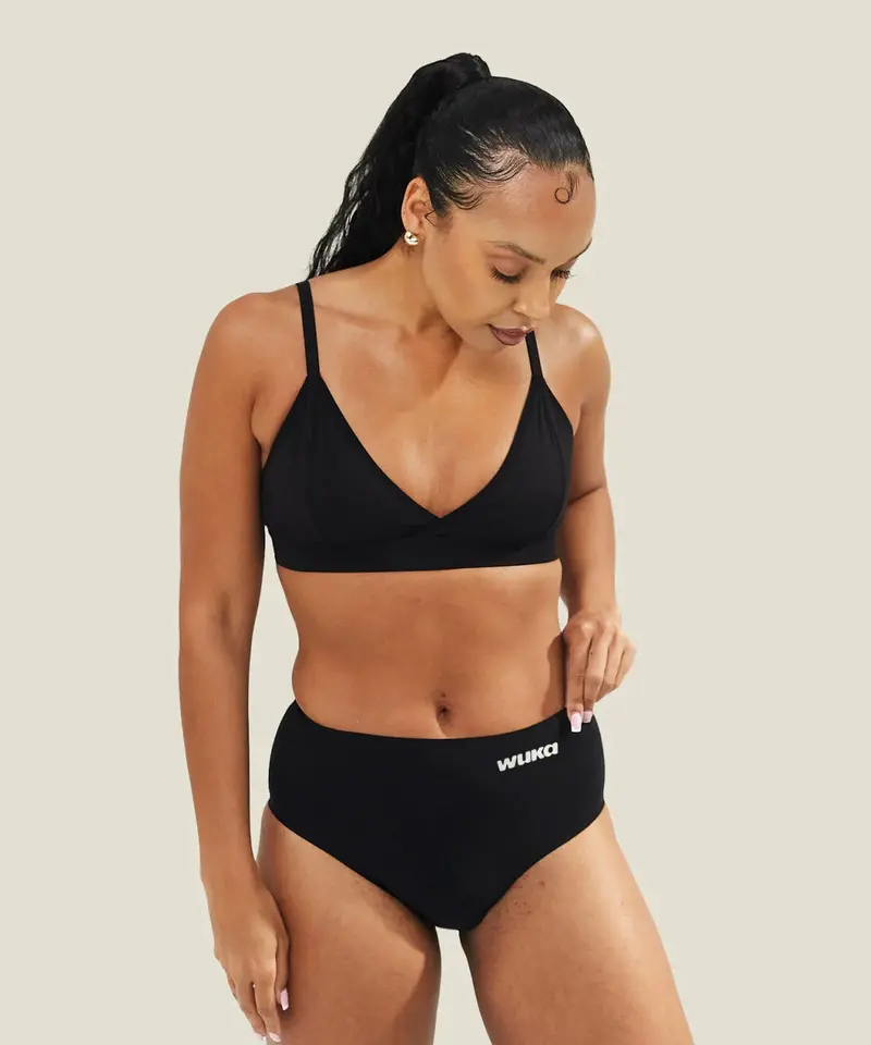 Wuka Stretch Seamless Midi Brief Period Pants Black - Heavy Flow 3