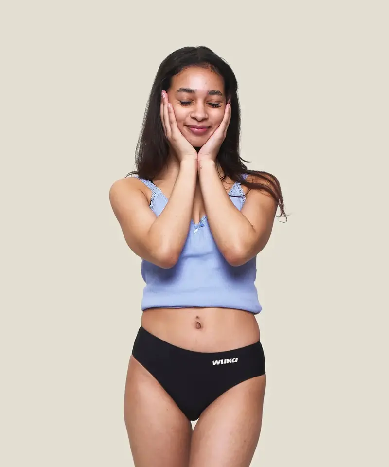 Wuka Teen Stretch Seamless Period Pants Black - Heavy Flow 2