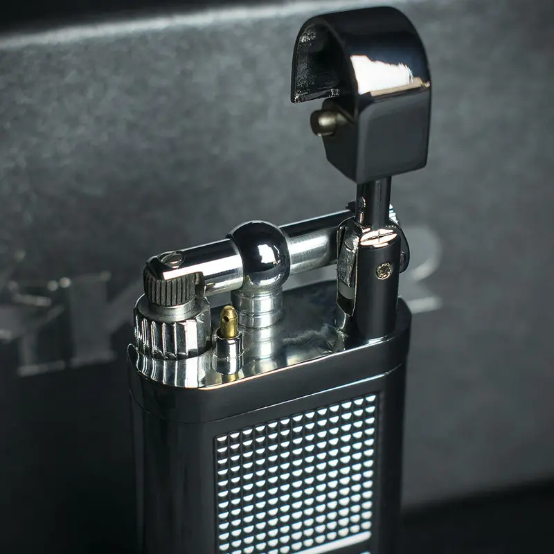 Xikar Pipeline Pipe Lighter - Chrome & Silver 1